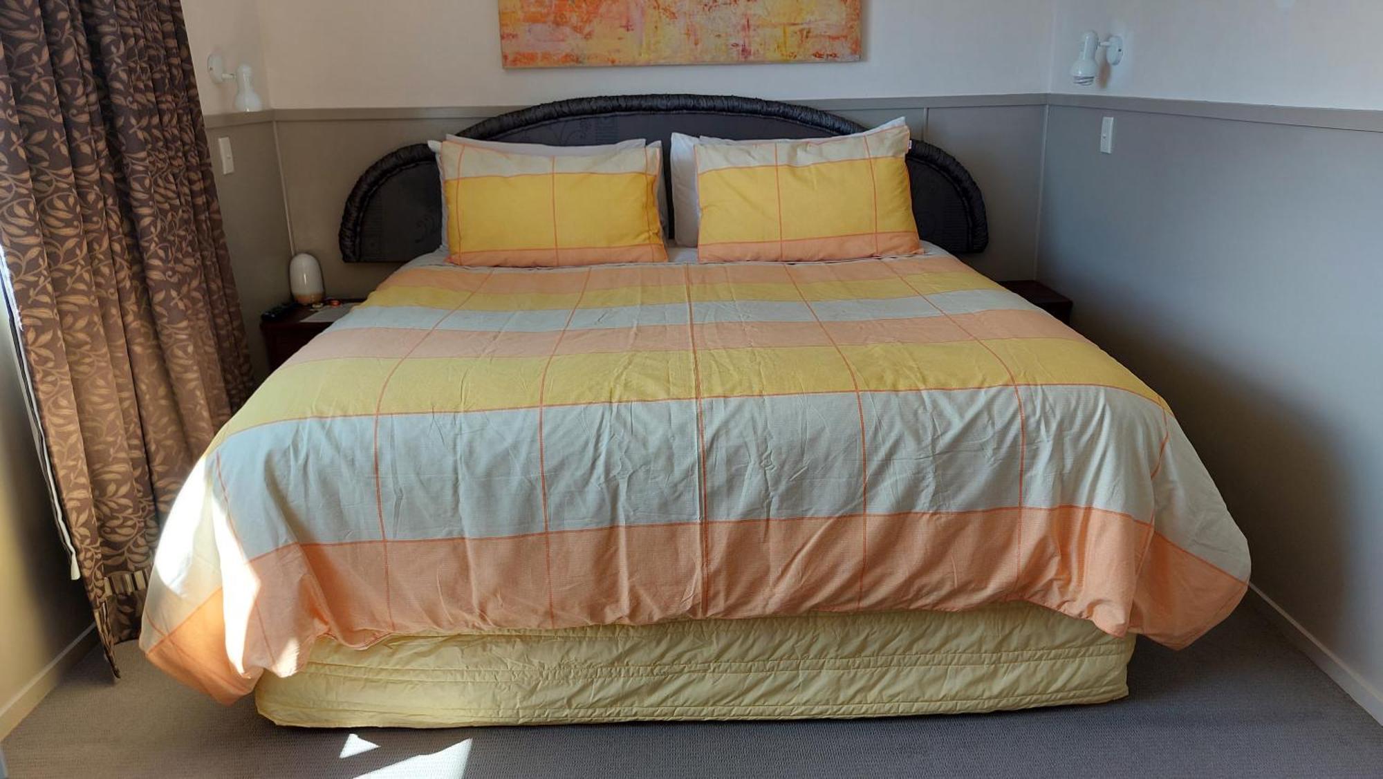 Bed And Breakfast Happy Home Taupo Accommodation Exterior photo
