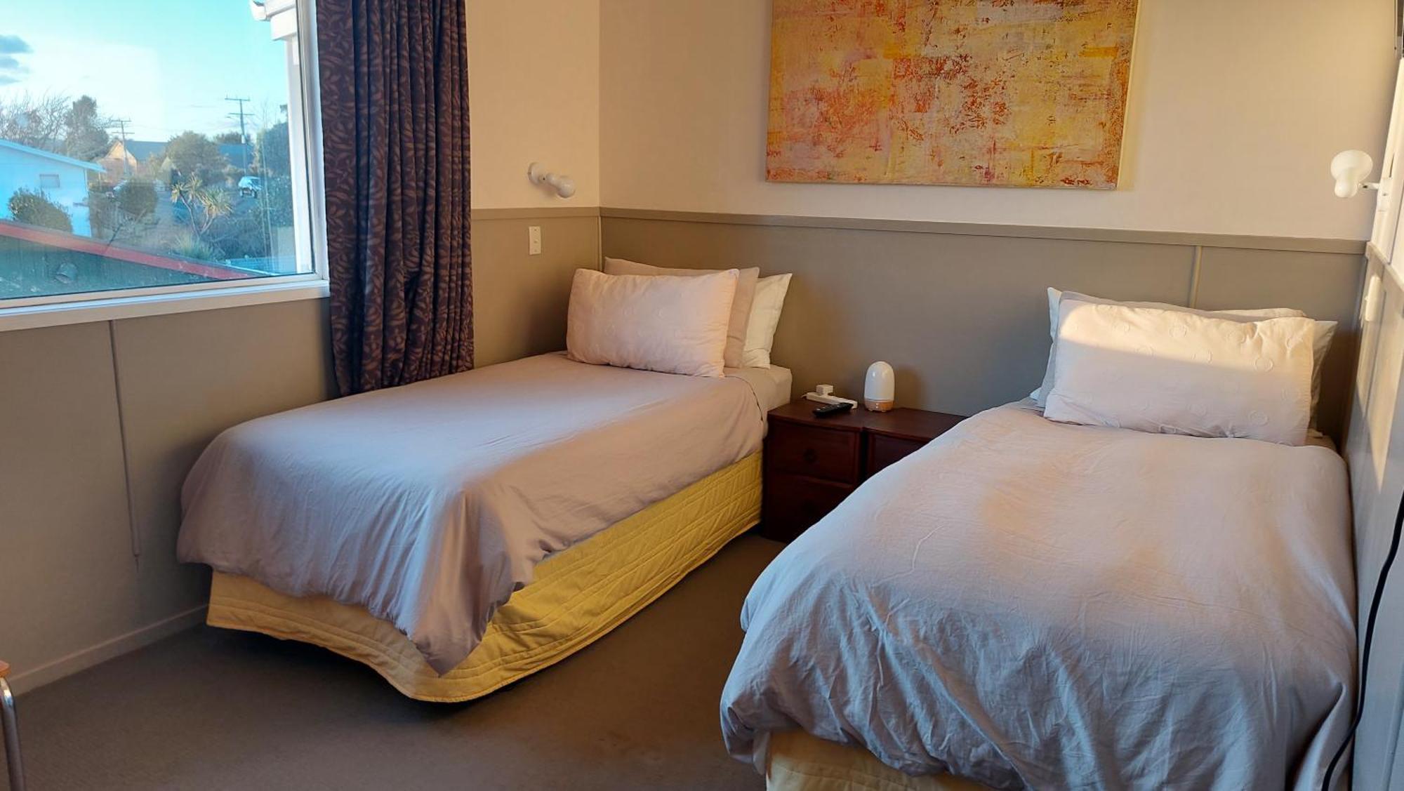 Bed And Breakfast Happy Home Taupo Accommodation Exterior photo