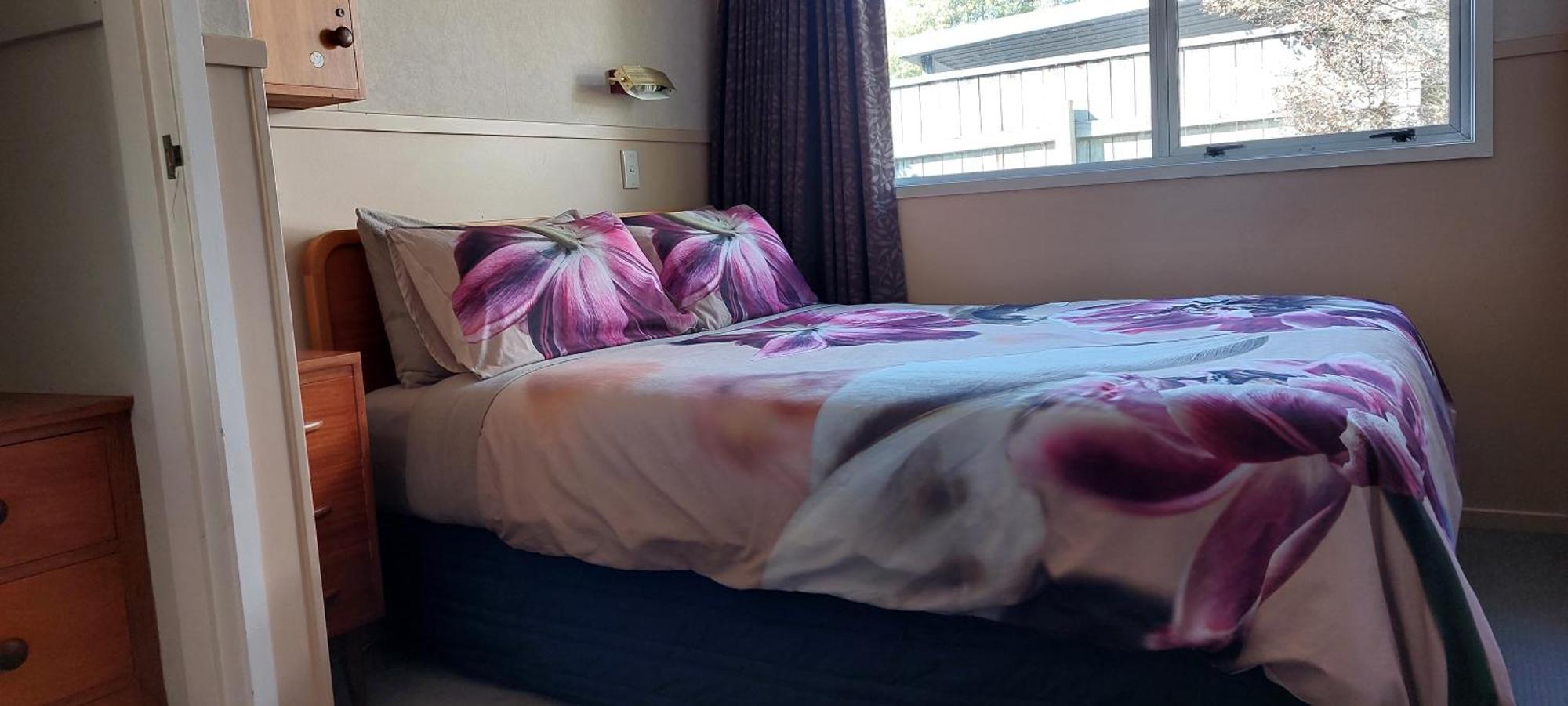 Bed And Breakfast Happy Home Taupo Accommodation Exterior photo